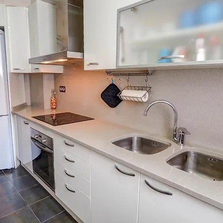 Apartament Seaside April By Hello Homes *